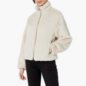 NWOT Vince Plush Jacket (size: xs)